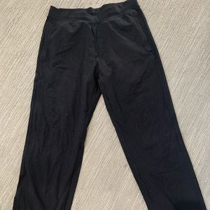 Men’s black lululemon sweat pants